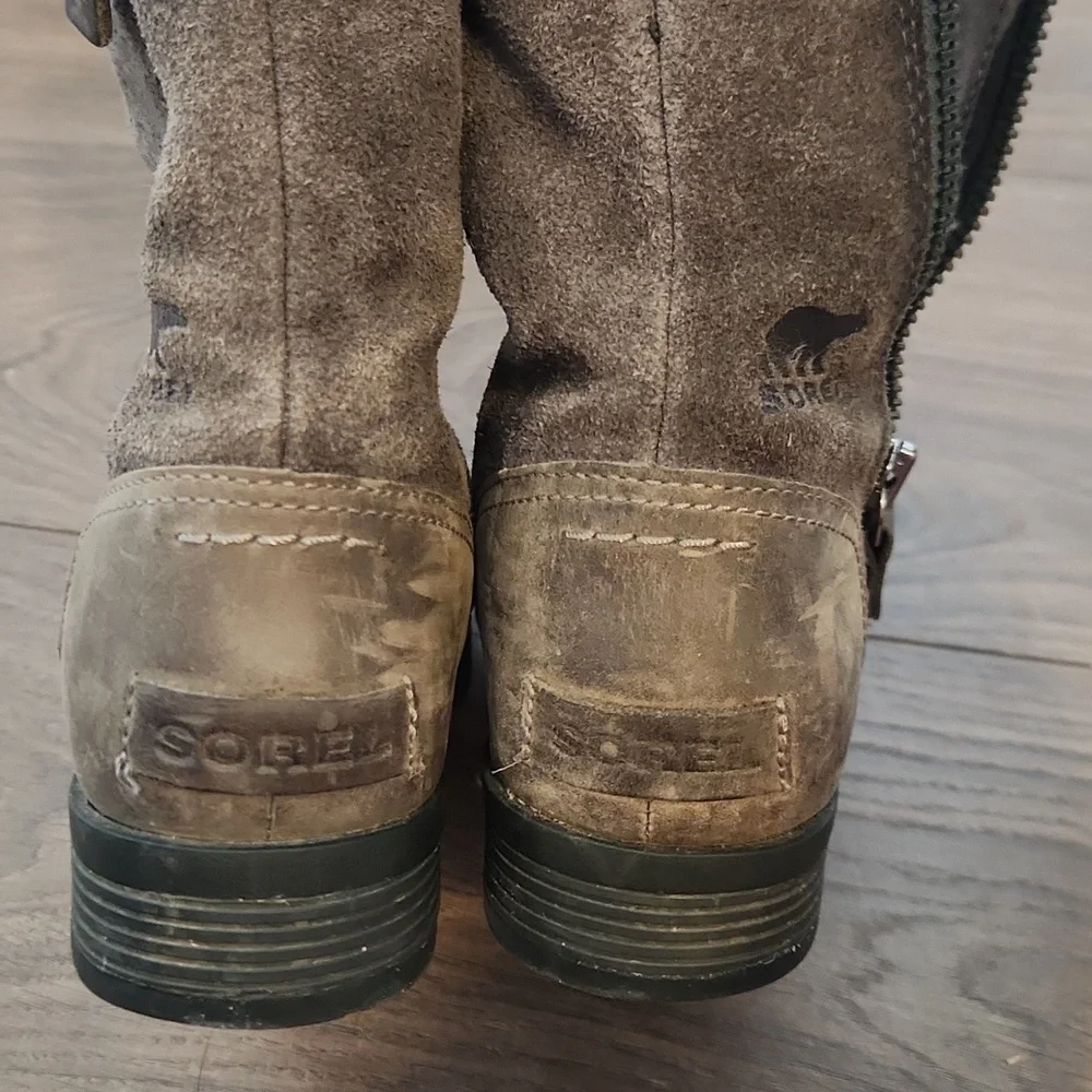 Sorel Brown Suede Winter Boots with Cream Faux-Shearling - Picture 4 of 8